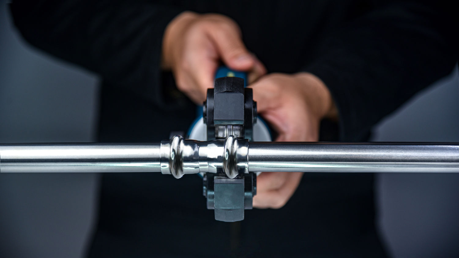 不锈钢水管双卡压管件连接.png 不锈钢水管双卡压管件连接.png