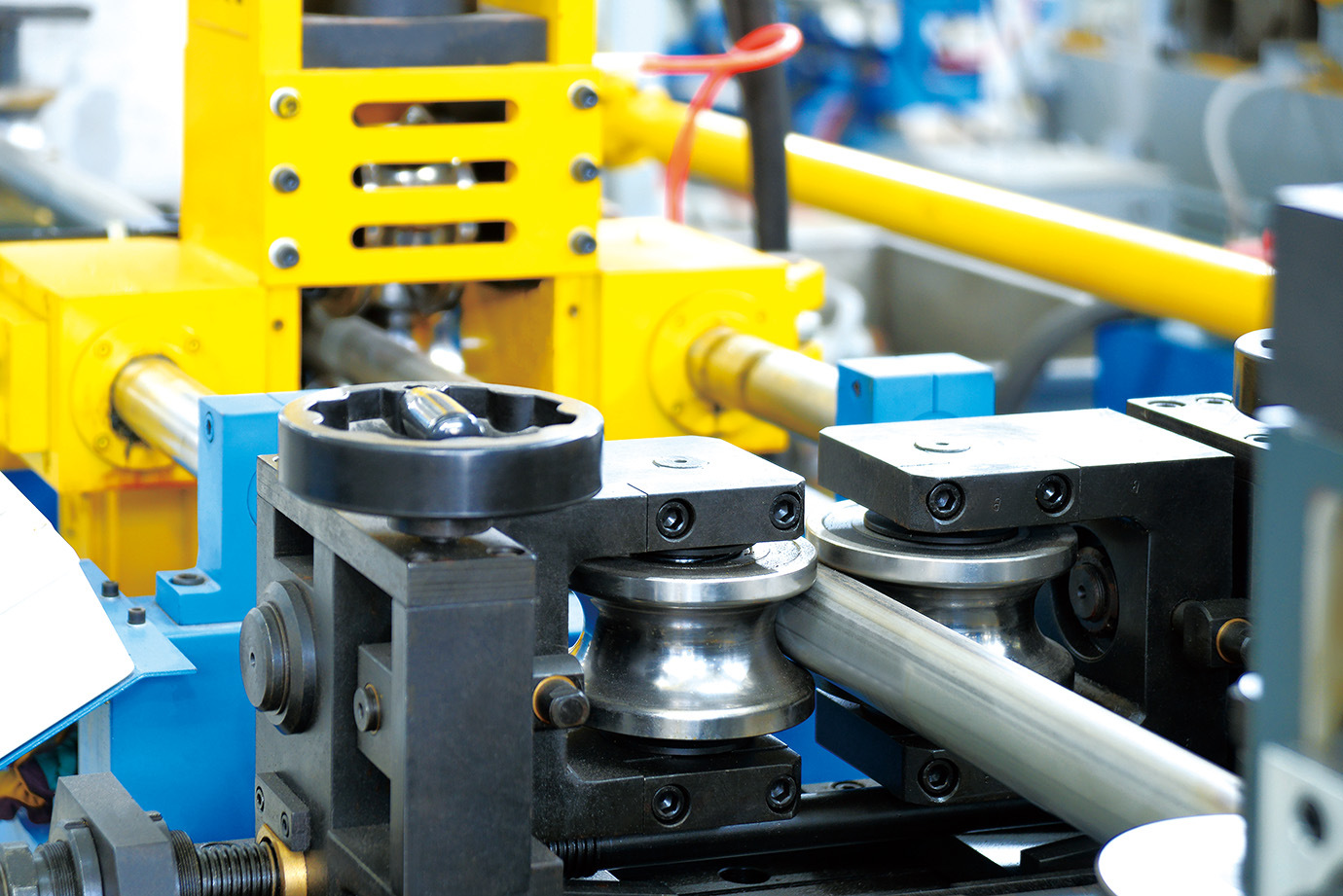 中欧体育圆管生产设备.jpg 中欧体育圆管生产设备.jpg