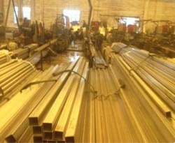 中欧体育方管仓储车间